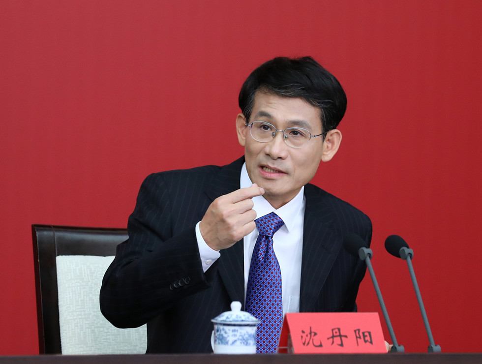海南省委常委、常务副省长沈丹阳