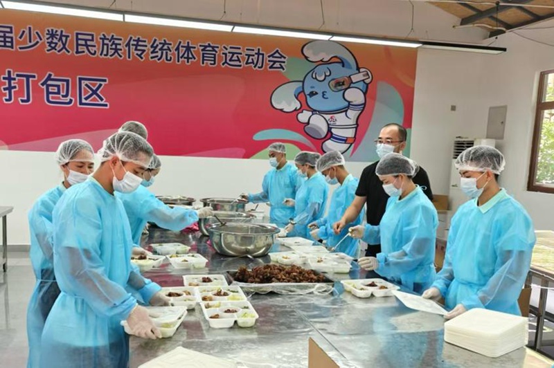 三亚环农集团为开闭幕式参演人员提供餐饮服务。三亚环农集团供图.jpg